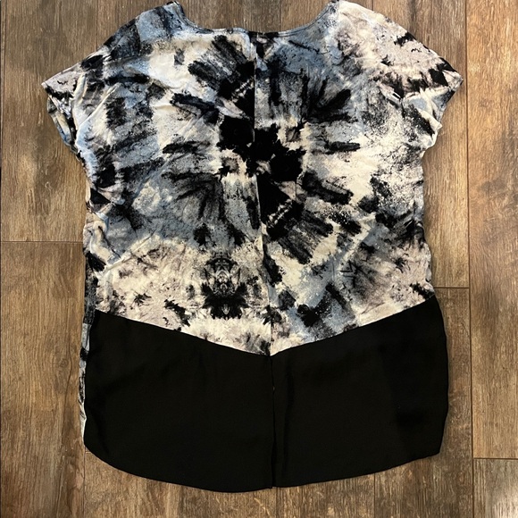 Rock & Republic Black and Gray Tie-Dye Blouse - Picture 3 of 3